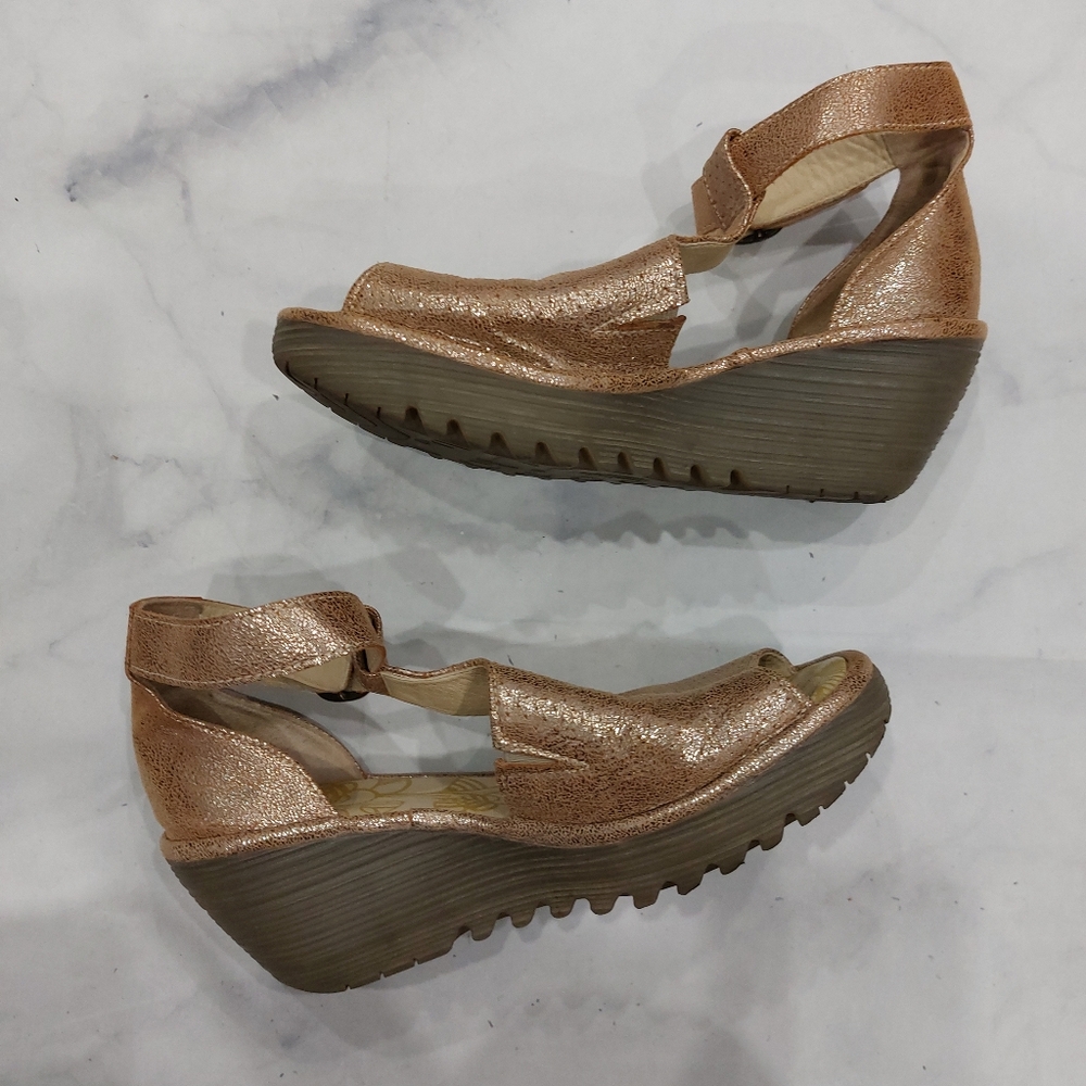 FLY London Wedge Sandals Gold